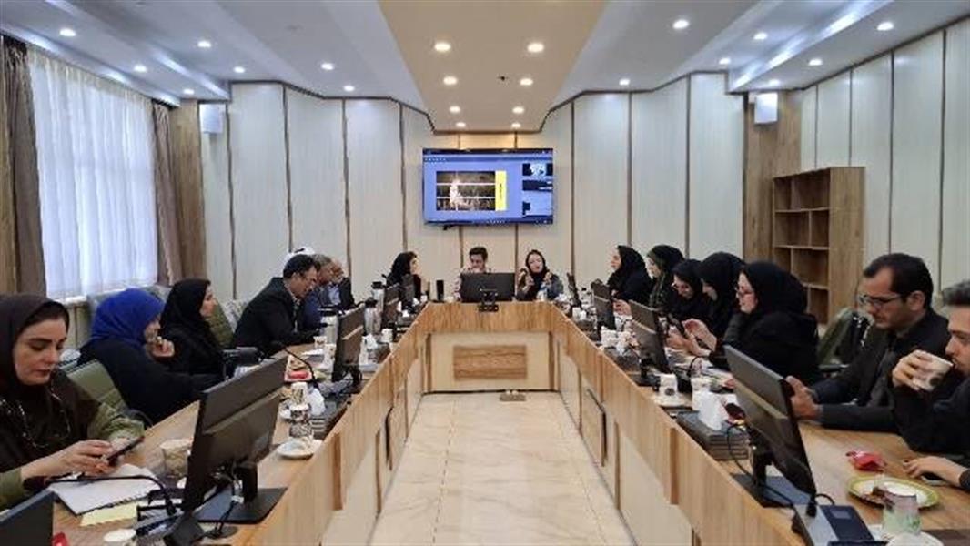 تولید محتوای چندرسانه‌ای توسط كارشناسان و مدیران